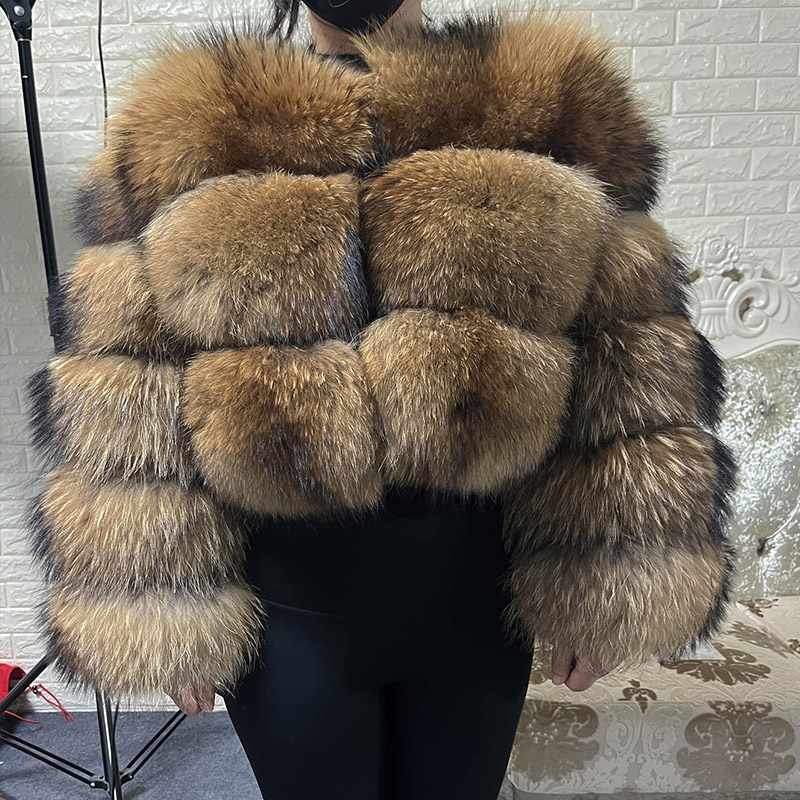Winter Clothing Color - Taglie forti Top in pelliccia marrone